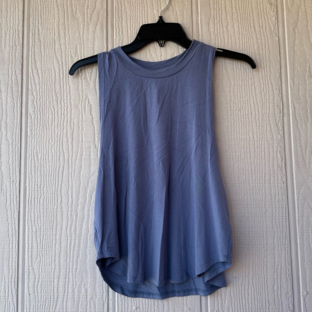 Jala Muscle Tank Top - Picture 2 of 8